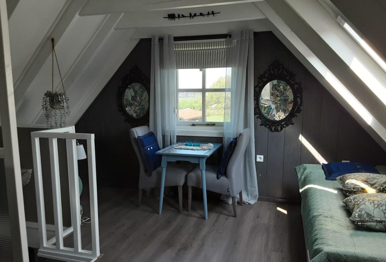 De Boeren Zwaluw Bed & Breakfast *